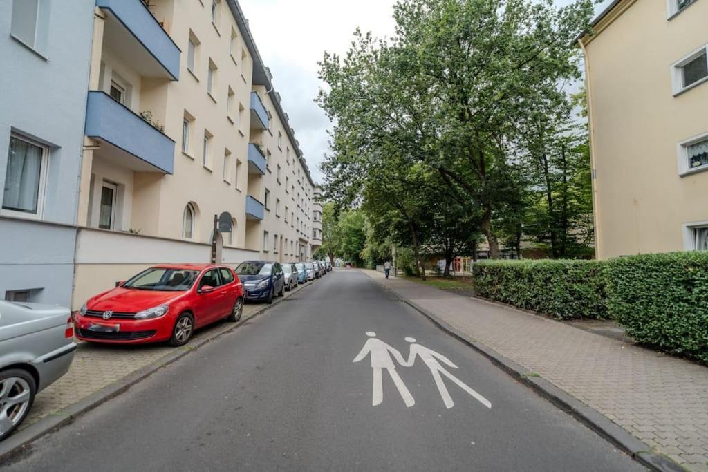 Wohnung Naehe Stadtzentrum Mit Wohnzimmer Und Kueche Coblenza Exterior foto